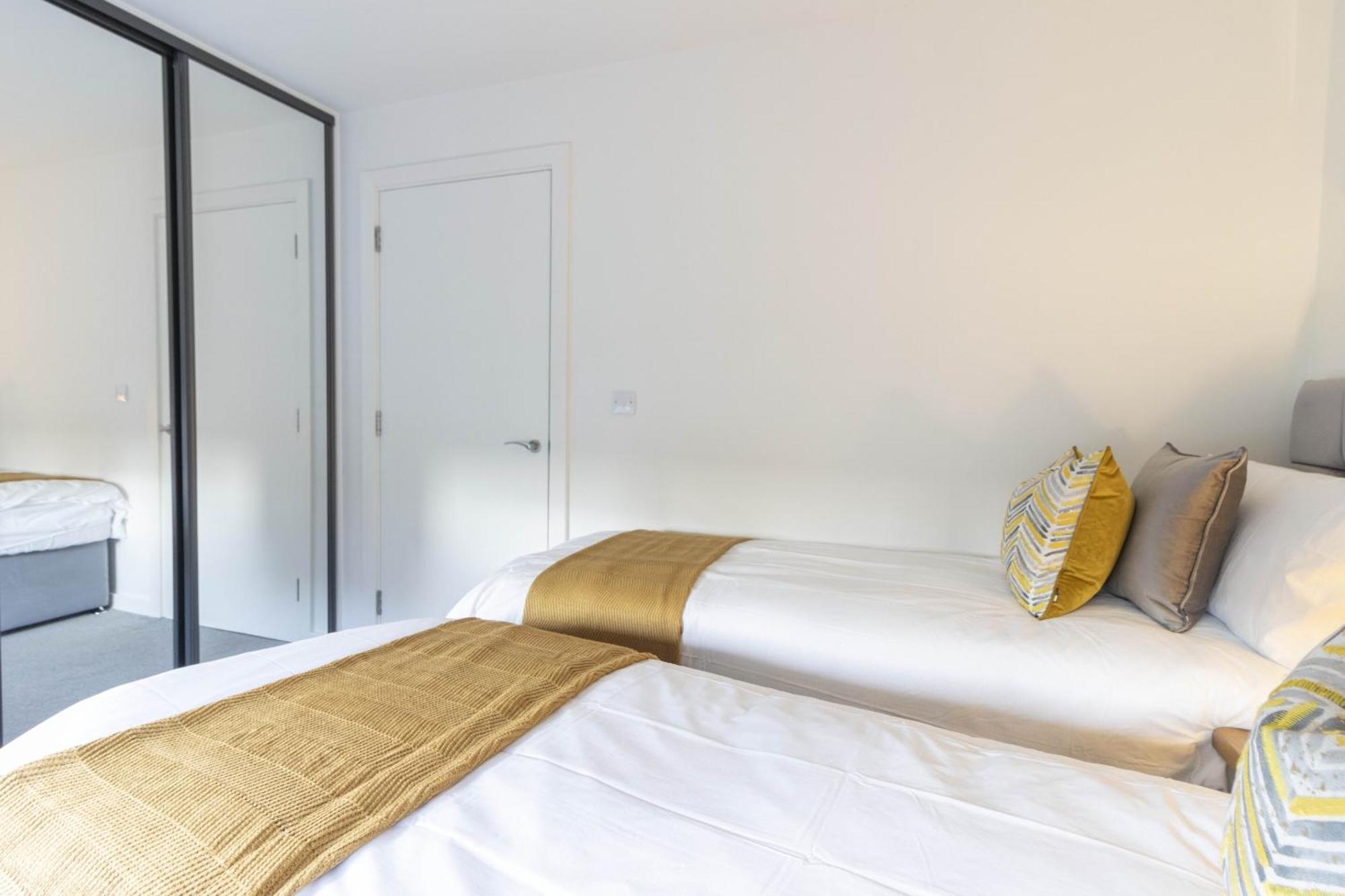 Apartamento Linacre 11 - Modern 2 Bed Behind The Cathedral With Free Parking And Fast Wifi Exeter Exterior foto