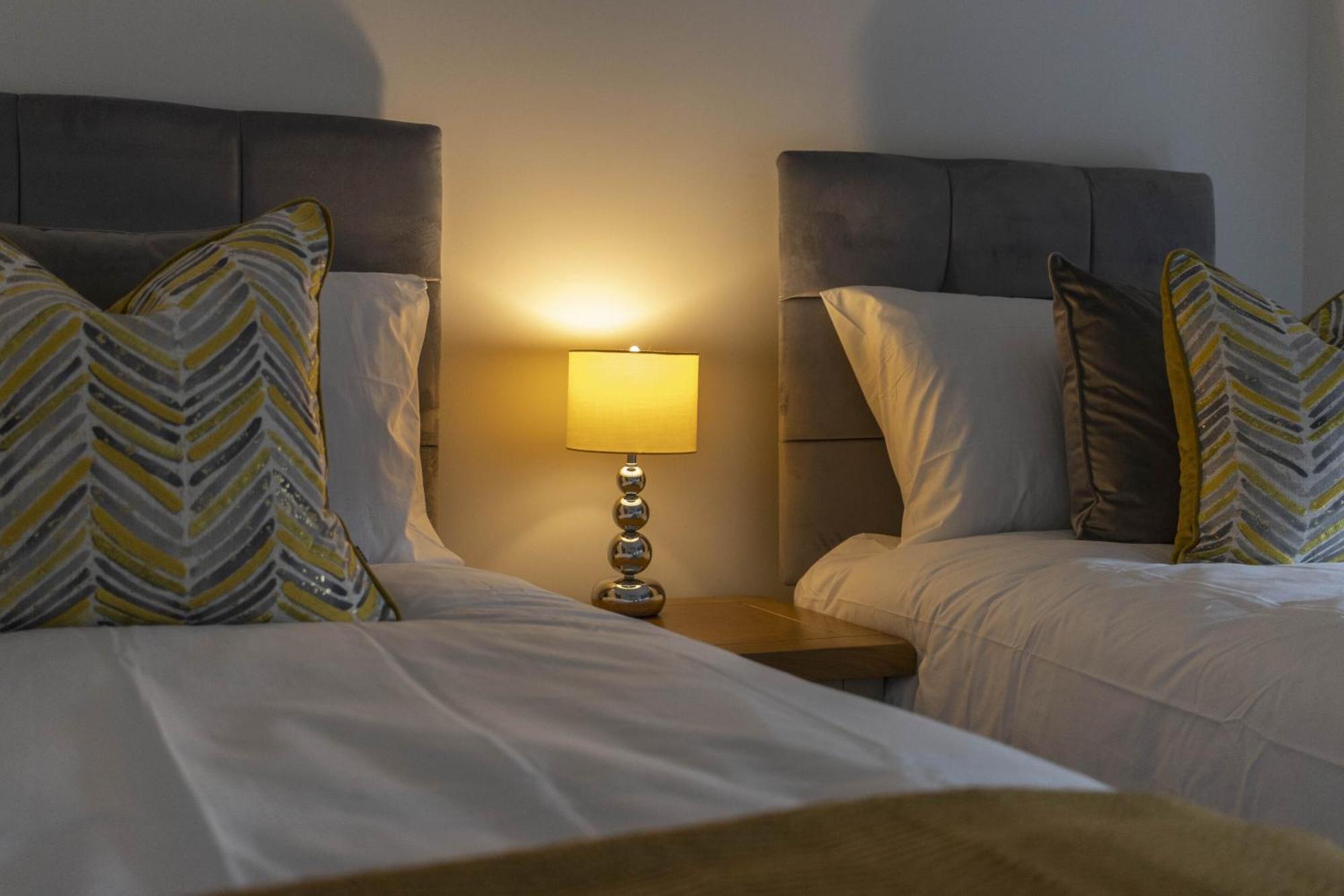 Apartamento Linacre 11 - Modern 2 Bed Behind The Cathedral With Free Parking And Fast Wifi Exeter Exterior foto